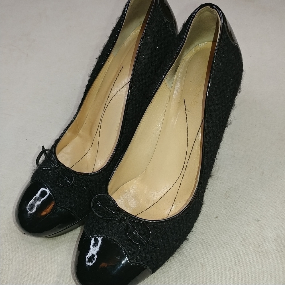 KATE SPADE Classic Black Patent Leather Chunky Blo